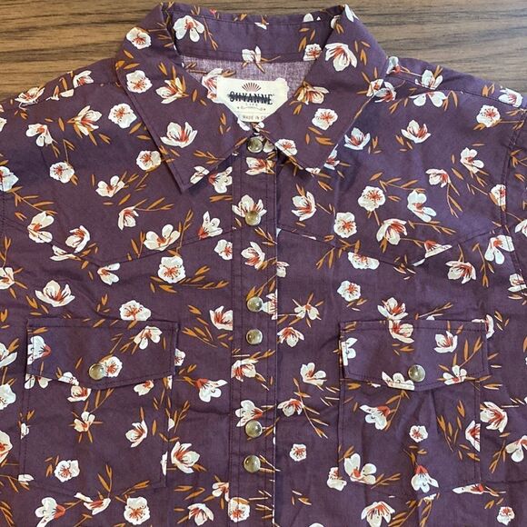 Shyanne Women’s Snap Down Shirt - Picture 2 of 3